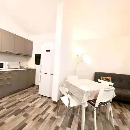 Venesol Apartment *